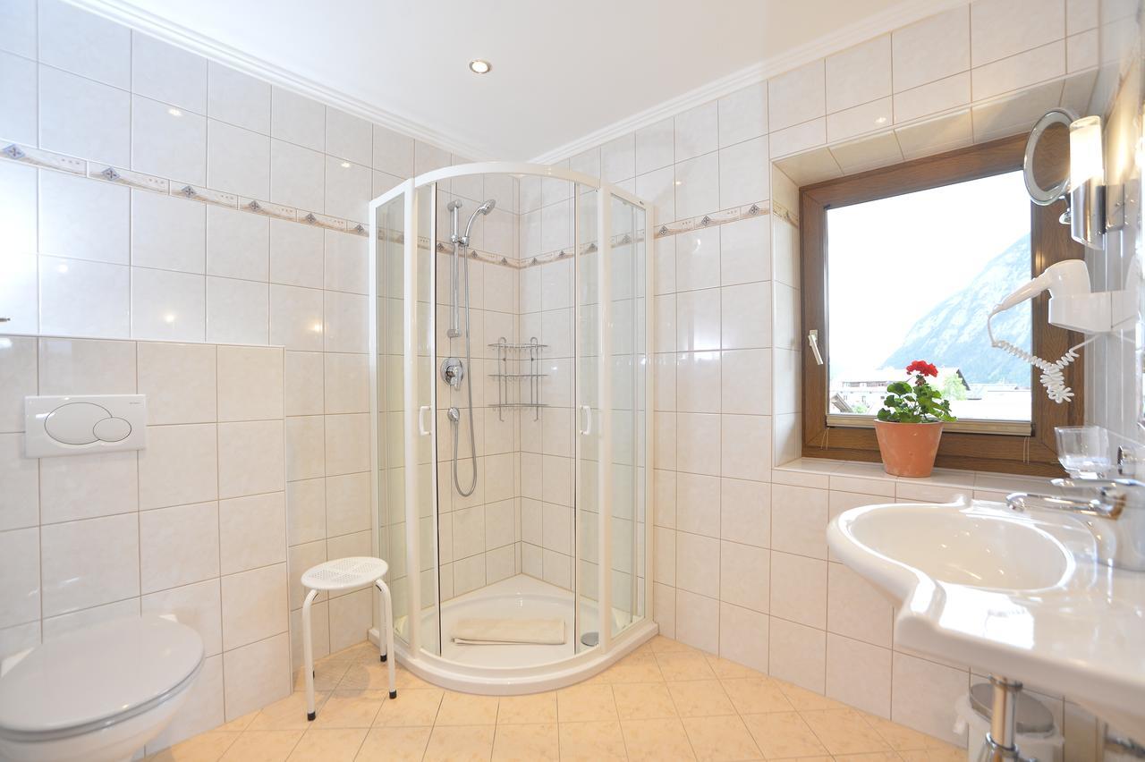 Pension Und Apartments Landhaus Marie لوتاش المظهر الخارجي الصورة